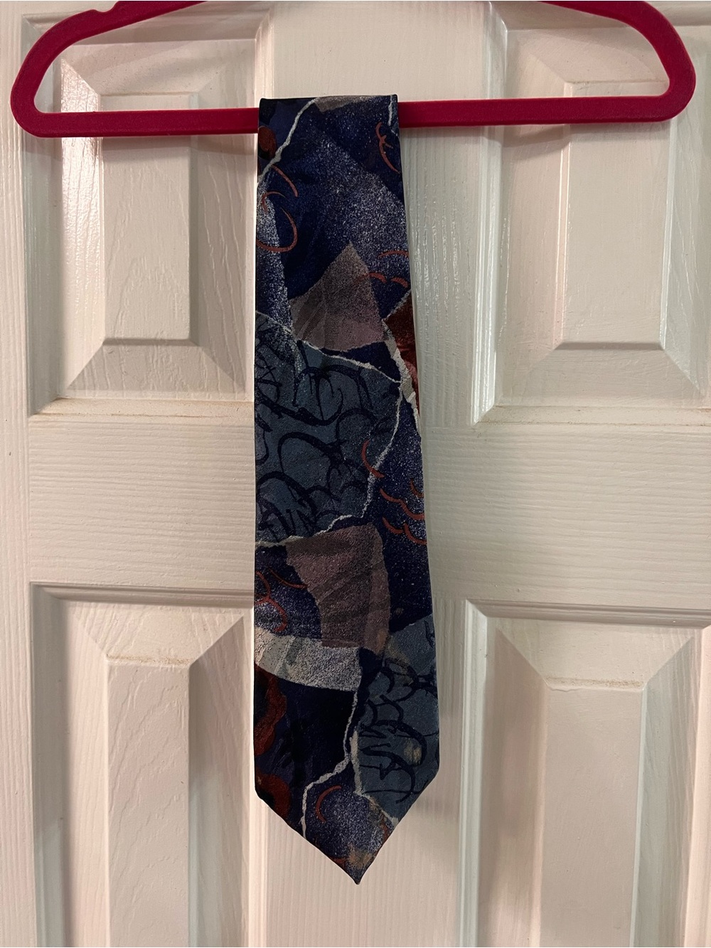 Men's Abstract Pattern Navy Tie - VTG Towncraft